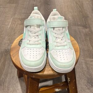 Nike Kids' Light Green and White Sneakers